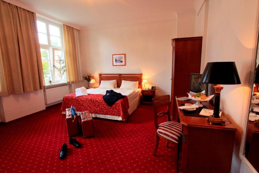 Hotel Prinzenpalais Bad Doberan Quarto foto